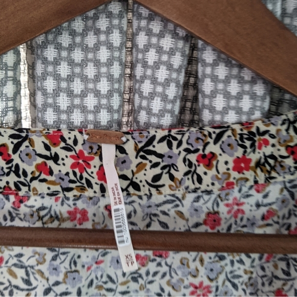 Anthropologie Floral Prairie Puff Sleeve Tiered Maxi Dress - Picture 6 of 16